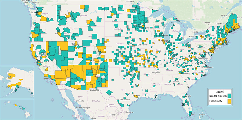 黄色のFQHCおよび緑色の非FQHC郡としてオピオイド関連のteleECHOに参加している郡がある米国の地図。