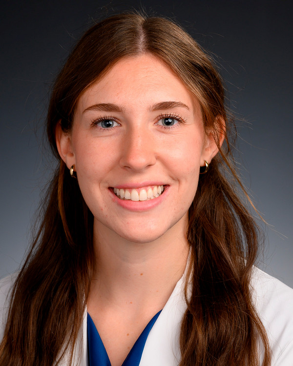 photo of Alexandra Helms
