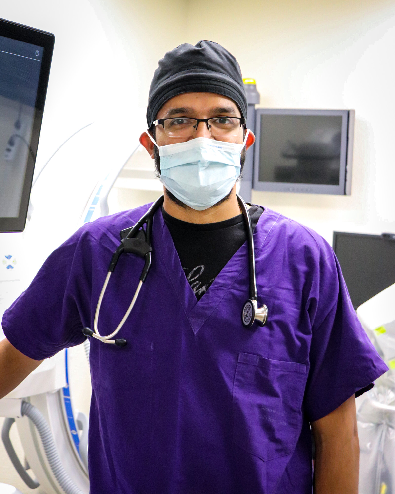 Akshu Balwan，医学博士