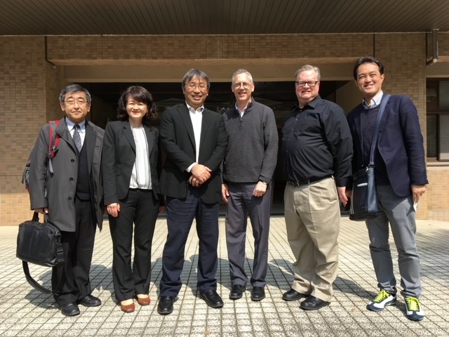 Nikiko Takeda e colegas