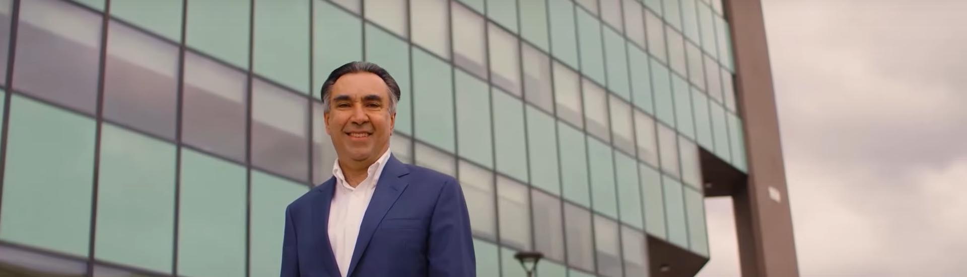 Dr. Sanjeev Arora outside the Project ECHO building