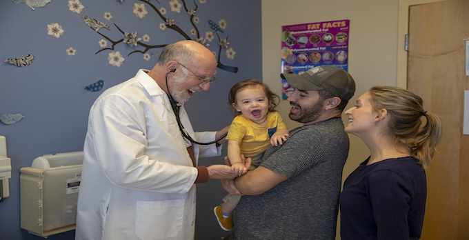 Children’s Oncology Group Develops App for Pediatric Cancer Patients Families at UNMH 