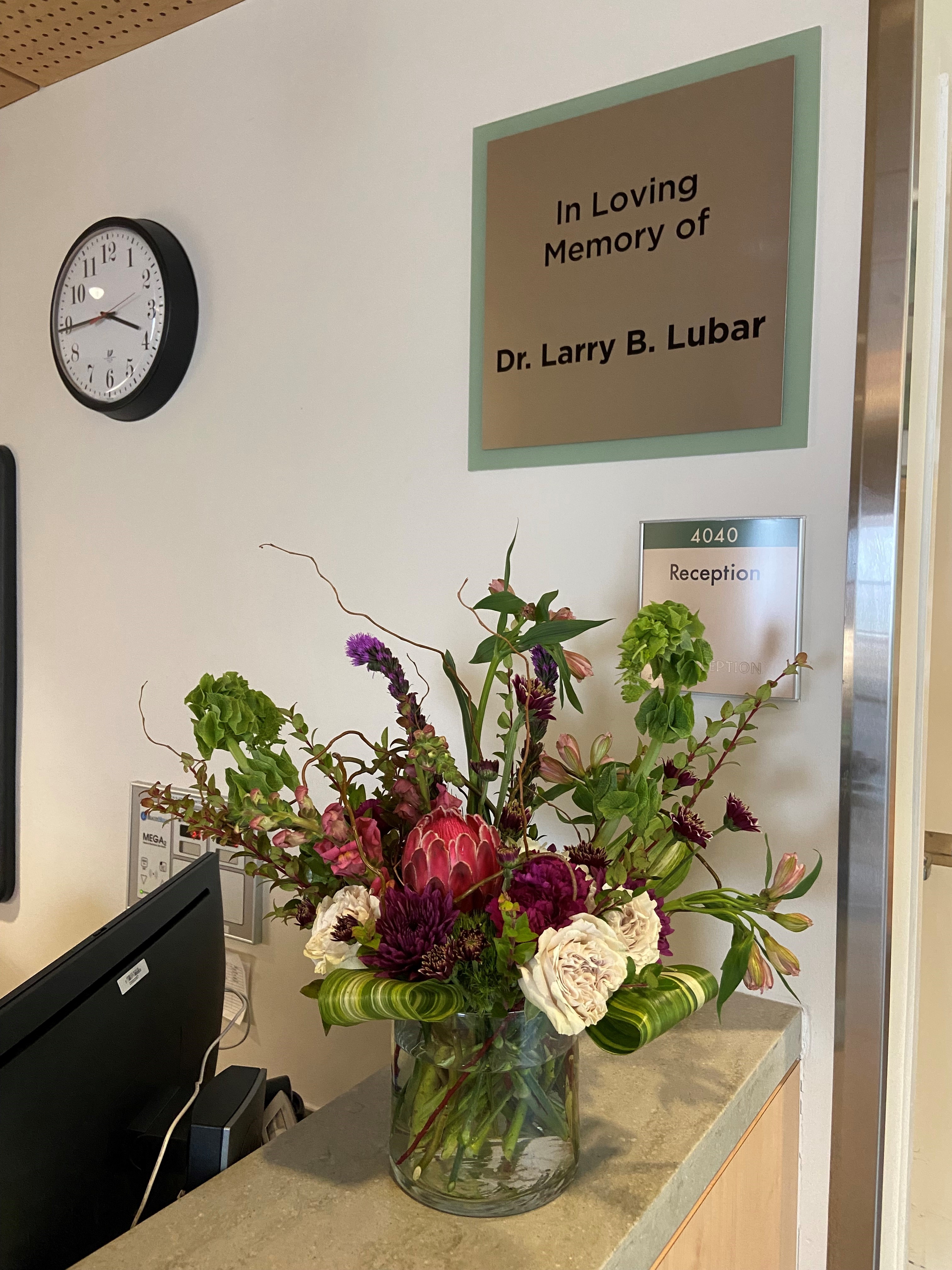 photo-plaque-lubar-avec-fleurs.jpg