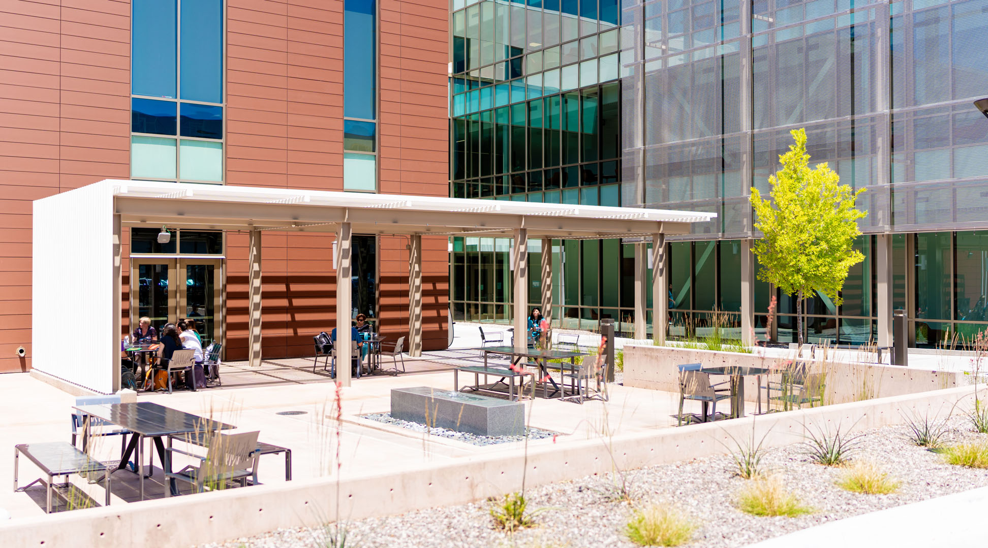 CON-PHE building social area.