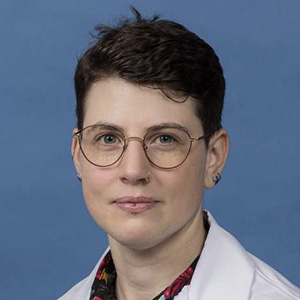 Hillary Ross headshot